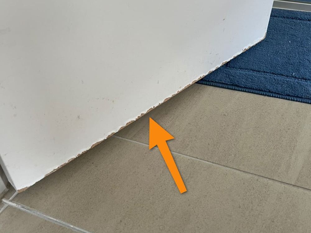 Door and floor junction, Tarneit