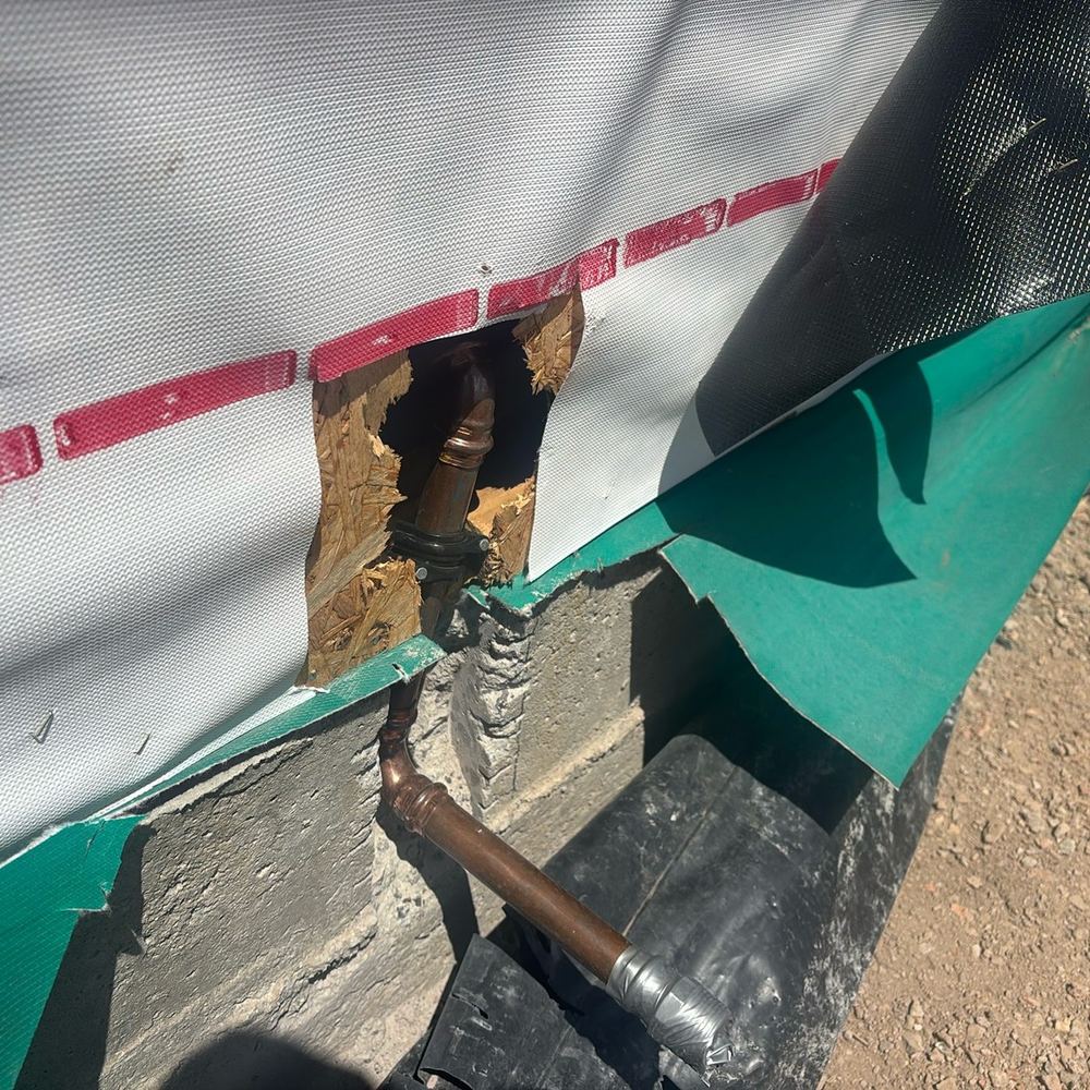 Wall bracing cut through, weakening the frame against sideways movement, found during a lock-up inspection in Tarneit
