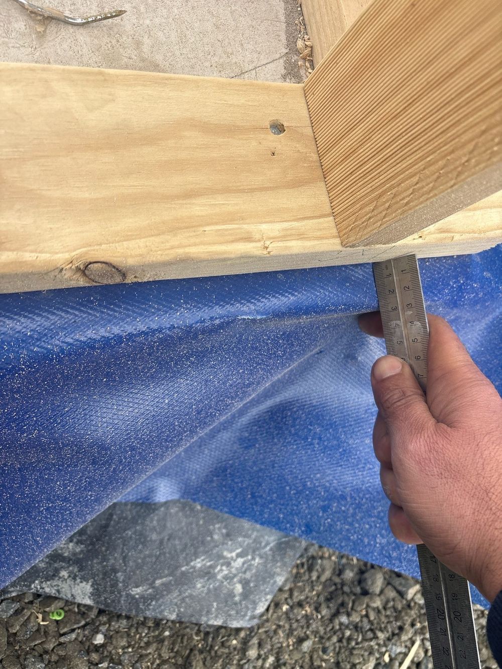 Slab projecting past the frame, squeezing the cavity behind the brickwork, Tarneit